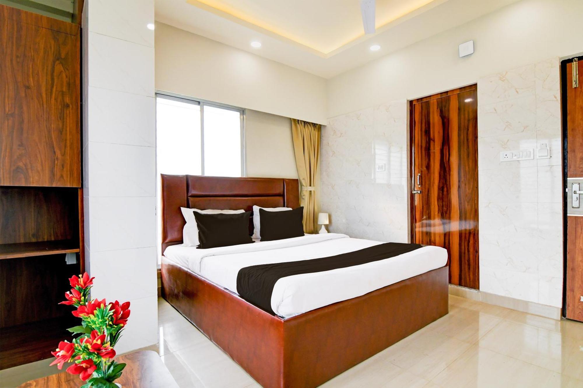 Super Townhouse Kaikhali Near Airport Calcutta Buitenkant foto