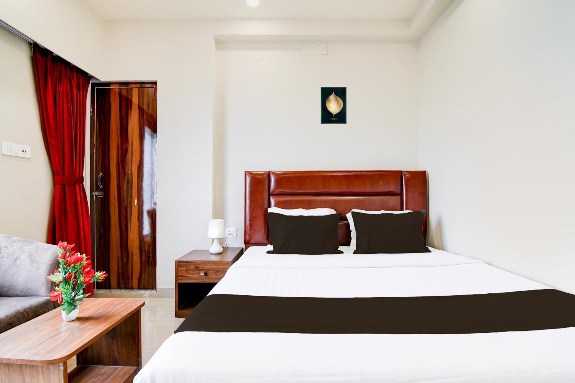 Super Townhouse Kaikhali Near Airport Calcutta Buitenkant foto